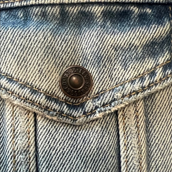 Levi’s Women’s Original Sherpa Vintage Jean Jacket - Picture 12 of 15